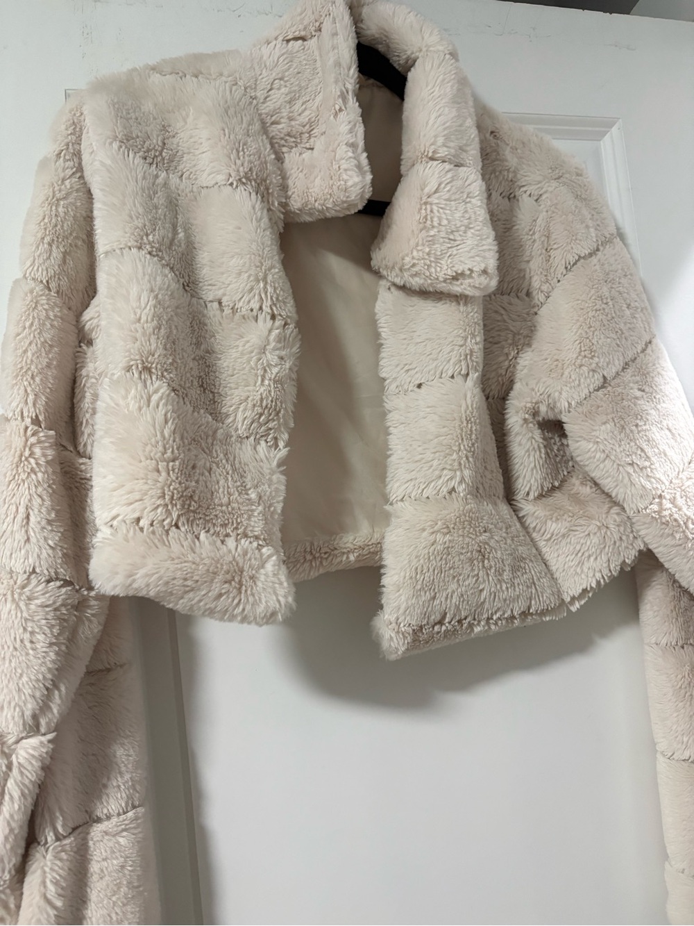 Windsor Cream Faux Fur Cropped Jacket